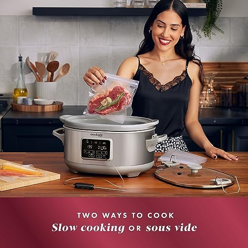 Crock-Pot 7 Quart Programmable Cook & Carry Slow Cooker GEBX